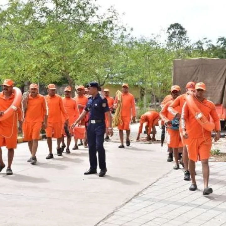 આવતીકાલે દરિયાકાંઠાથી 5 કિ.મી. અને ત્યારબાદ 10 કિ.મીના અંતરે વસતા લોકોનું સ્થળાંતર કરાશે