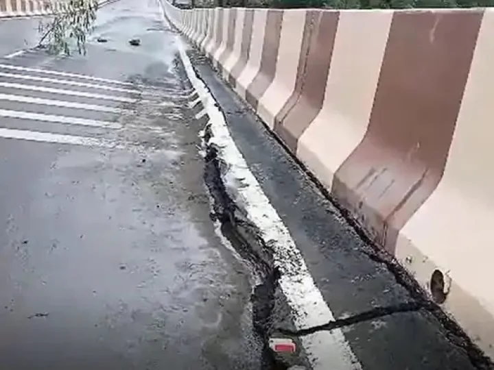 118 crore Surat's Wade-Variav Bridge collapses within a month of inauguration