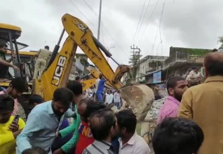 junagadh building collapse