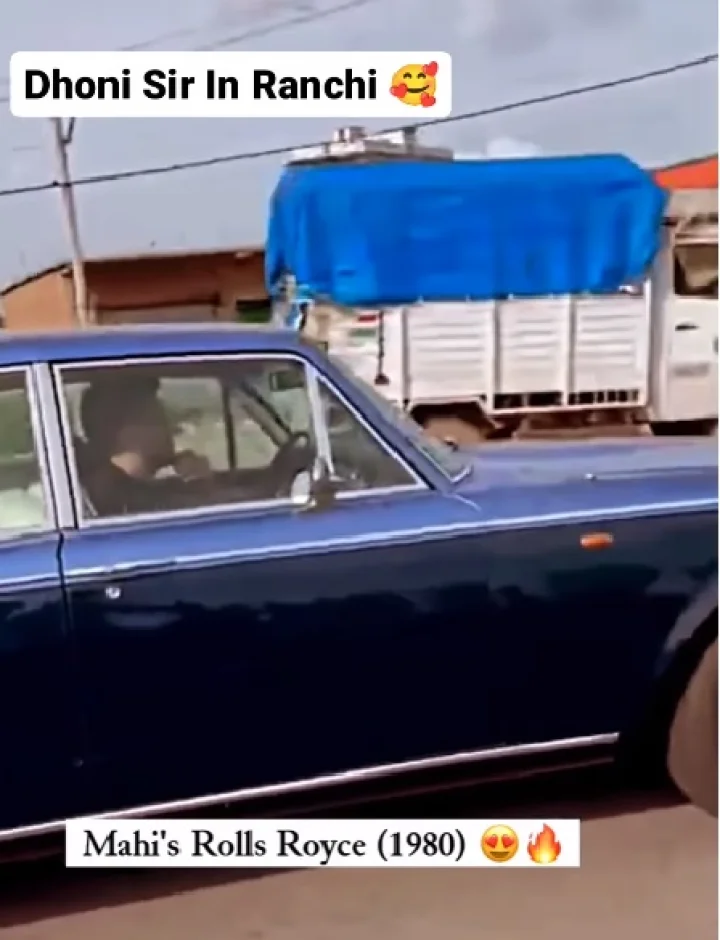 Dhoni Drives 1980 Vintage Car