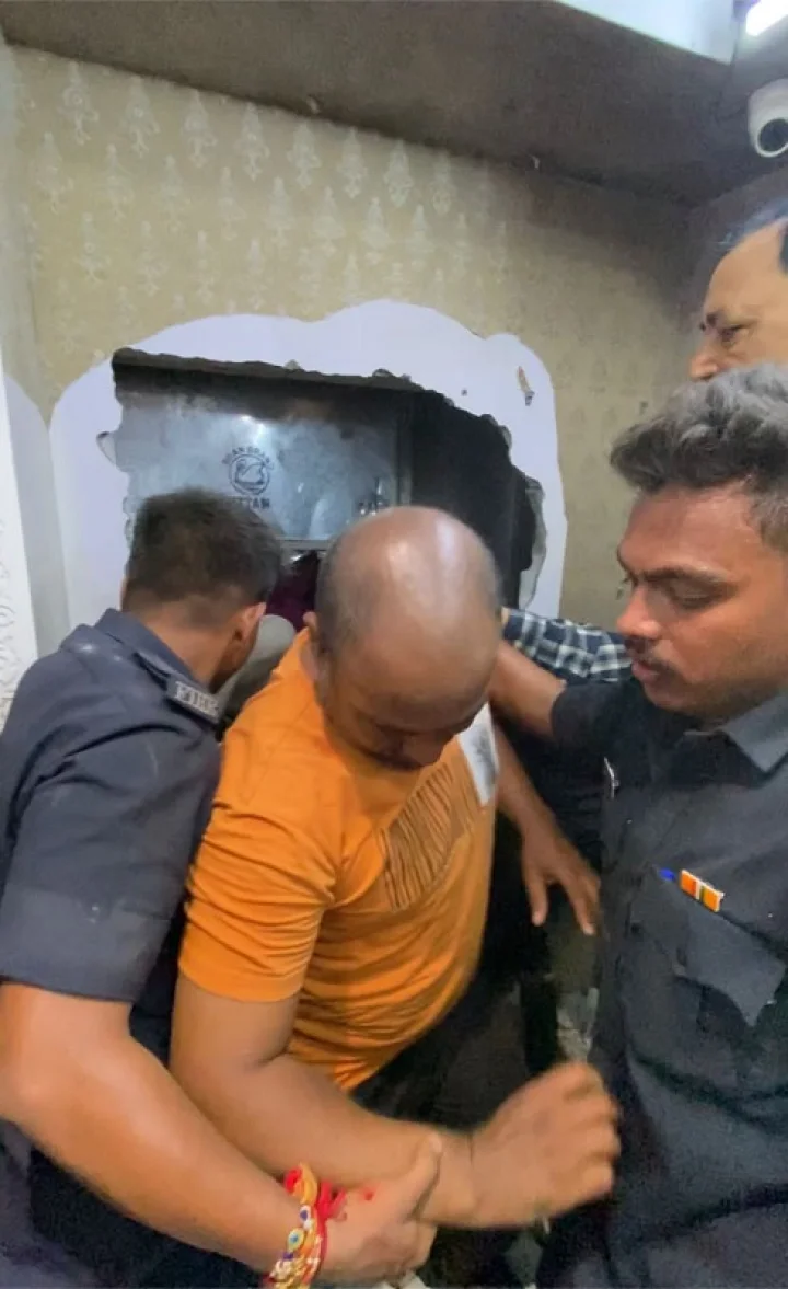 Surat Lift Rescue