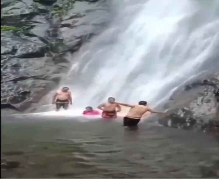 Shocking accident while bathing in a waterfall