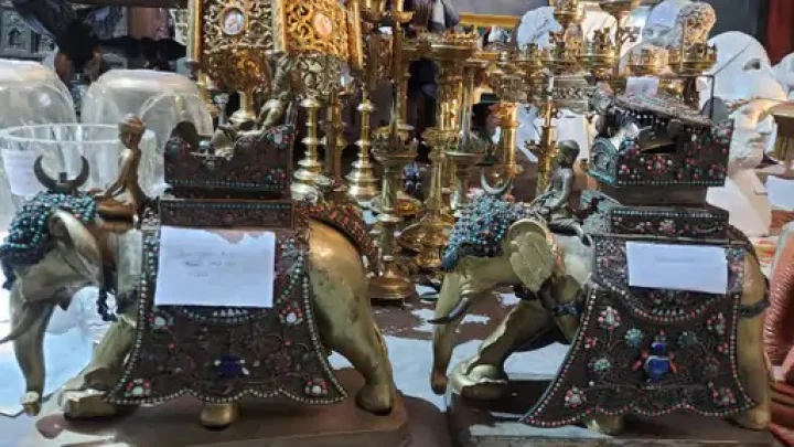 antiques worth 26 crores