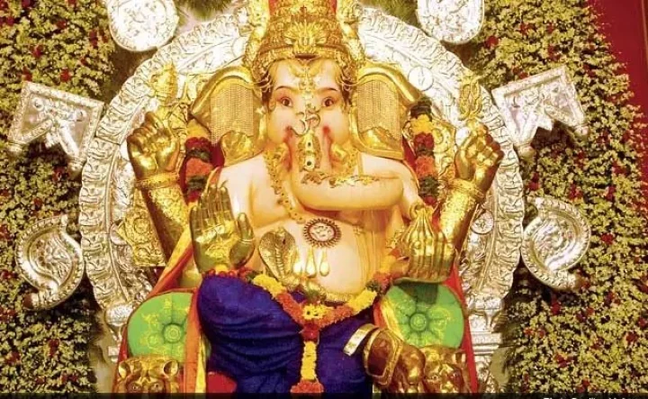 ganesh of gold