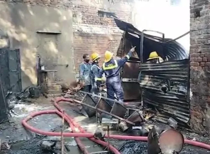 gomtipura fire