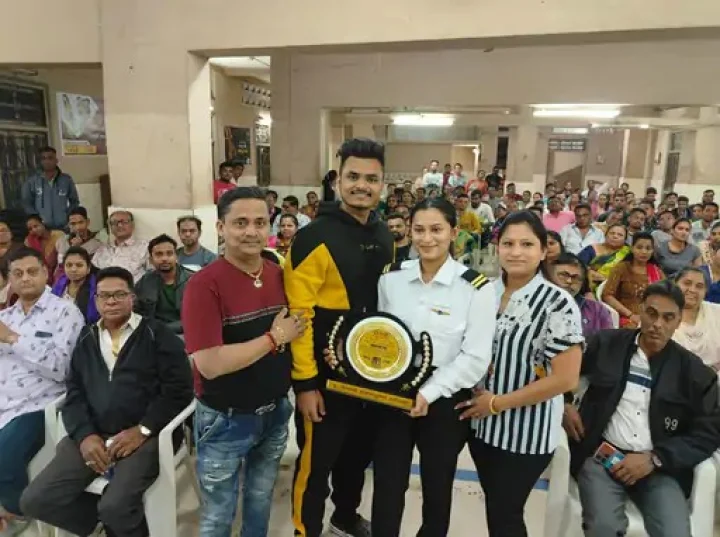 dipali surat pilot
