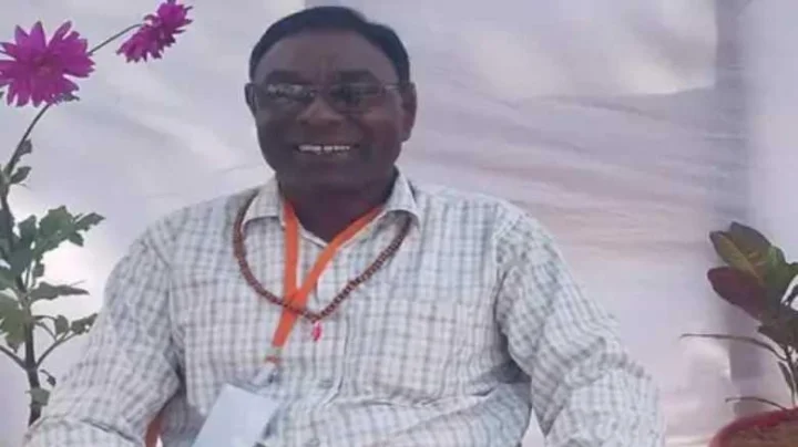 A devotee from Vadodara suffered a heart attack ...