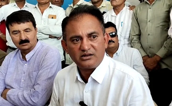 paresh dhanani