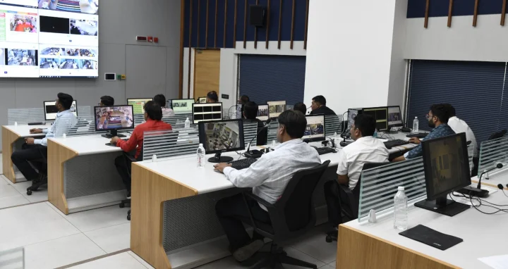 Live webcasting from more than 25 thousand polling booths