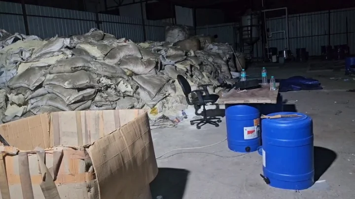ATS raids drugs factory from Surat