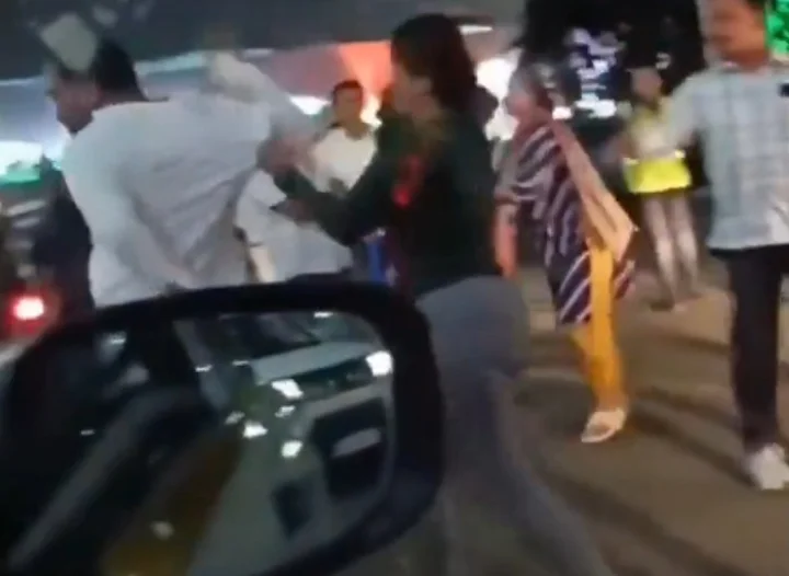 Woman Beats Cab Driver After Missing Flight Viral Video