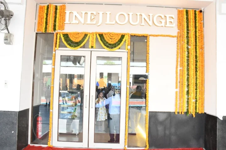 Vadodara Railway Station Inaugurates Digital Lounge
