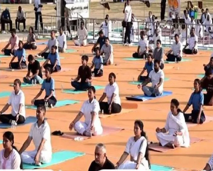World Yoga Day 2026: અમદાવાદ રિવરફ્રન્ટ પર વિશ્વ યોગ દિવસની ભવ્ય ઉજવણી, ભાજપ પ્રદેશ પ્રમુખ જગદીશભાઈ વિશ્વકર્મા રહ્યા ઉપસ્થિત