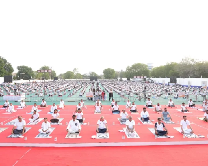 વિશ્વ યોગ દિવસ નિમિત્તે રાજ્યભરમાં ઉજવણી, મુખ્યમંત્રી ભુપેન્દ્ર પટેલે માણસામાં કર્યો યોગાભ્યાસ