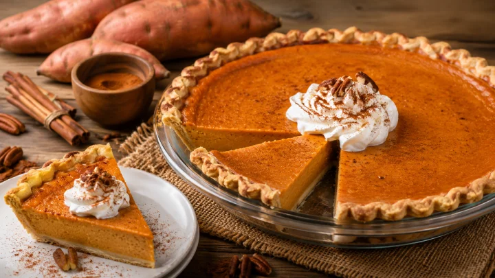 શક્કરિયાની પાઈ (Sweet Potato Pie) રેસીપી