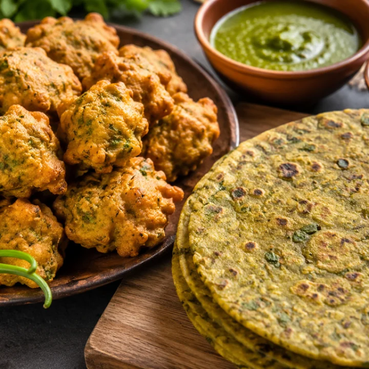gauri vrat thepla and bhajiya