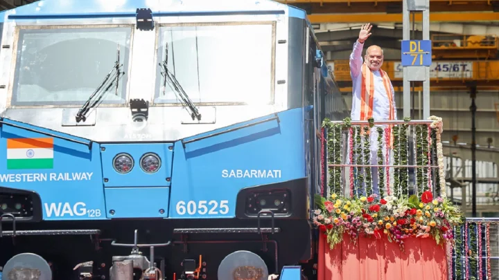 રેલવેના આધુનિકીકરણથી આવકમાં 67% વધારો: સાબરમતી ખાતેથી કેન્દ્રીય ગૃહમંત્રી અમિત શાહ