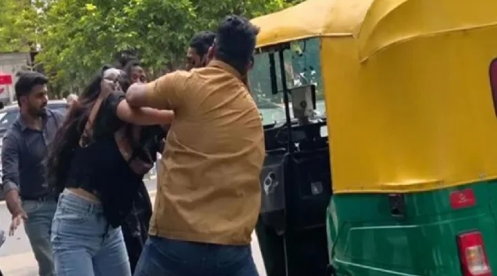 રાઈડ કેન્સલેશન બાબતે ઝઘડો: ઓટો ડ્રાઈવરે મહિલાનો ફોન છીનવી લીધો અને તેના પર હુમલો પણ કર્યો