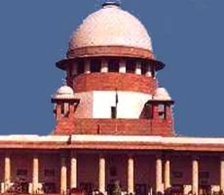 पोलीस संरक्षण पैसे वसूल