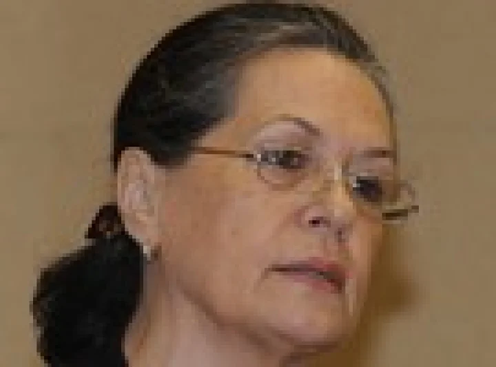 काँग्रेसच्या अध्यक्ष पुन्हा सोनिया गांधी