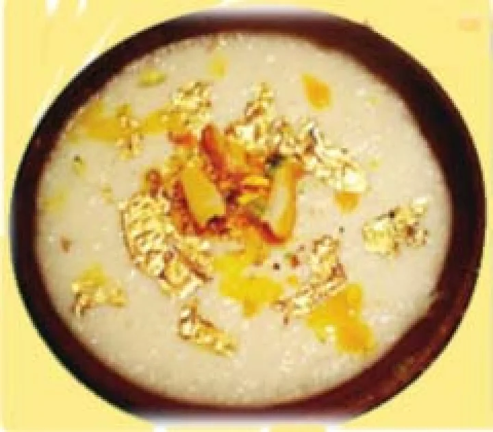 लजीज केसरी सेब हलवा