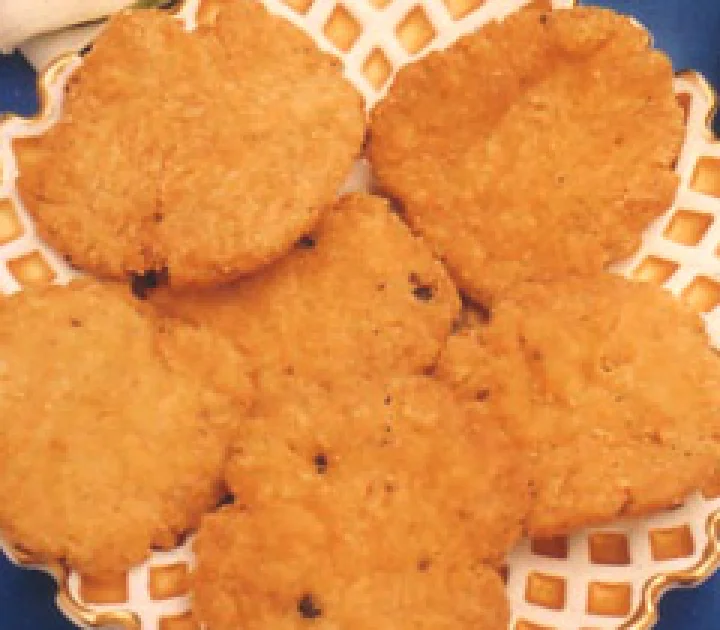 दीपावली व्यंजन : चटपटी मैथी पापड़ी