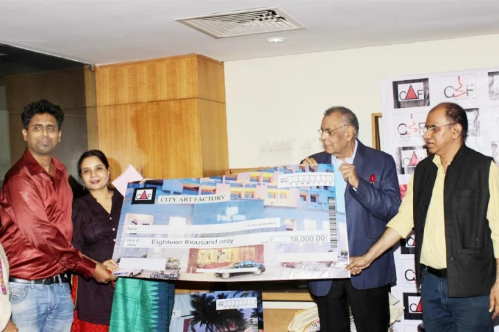 ईश्वर प्रदत्त शब्दातीत भावों को अभिव्यक्ति देते हैं कलाकार