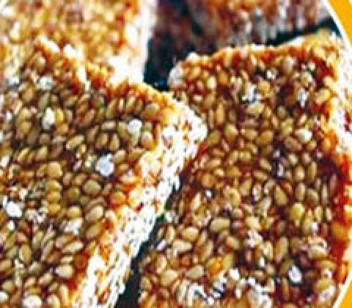 Til Gur Papdi Recipe in Hindi