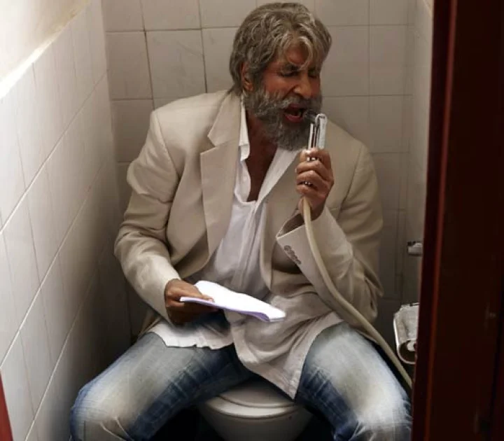 शमिताभ की कहानी