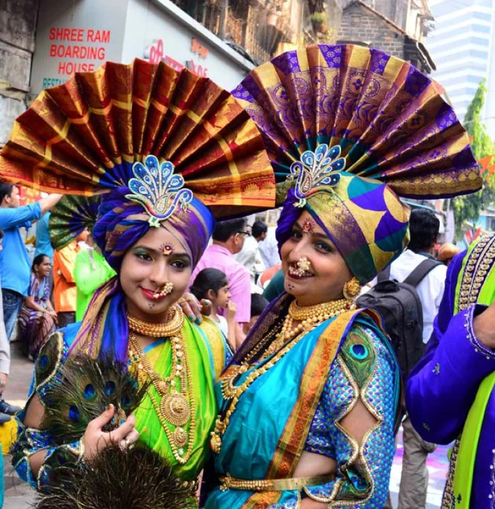 मुंबई में धूमधाम से मना गुड़ी पड़वा का जश्न (देखें फोटो)