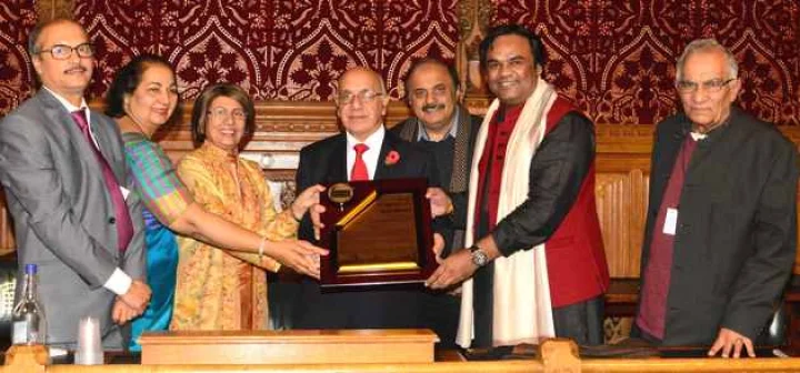 ब्रिटिश संसद में ग़ज़लकार आलोक श्रीवास्तव सम्मानित