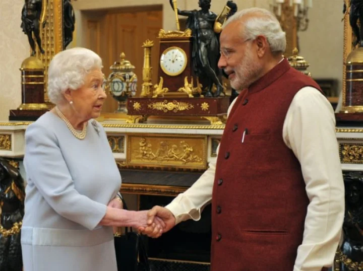 ब्रिटेन की महारानी एलिजाबेथ के मेहमान बने मोदी