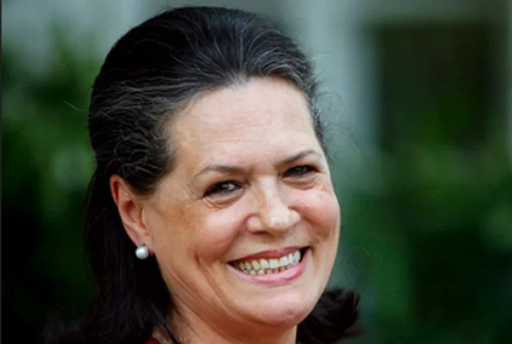 sonia gandhi retirement
