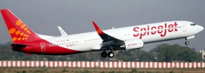 SpiceJet aircraft travel