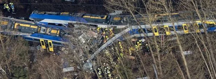 Cameron passenger train accident कैमरून यात्री ट्रेन हादसा