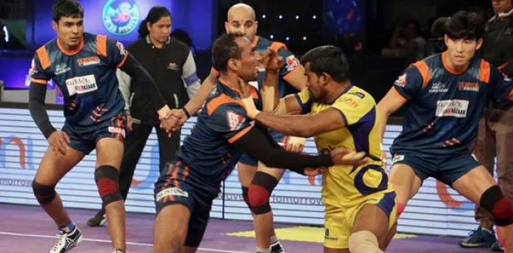 टाइटंस ने बेंगलुरु को 40-22 से रौंदा