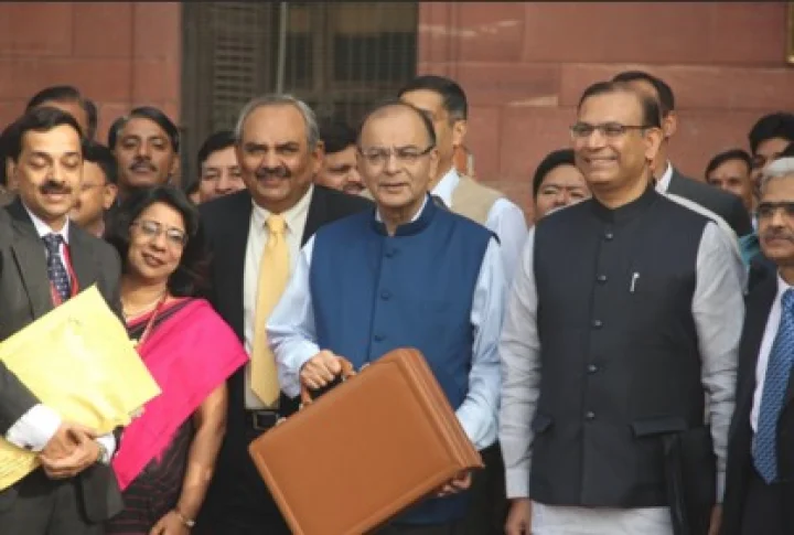 बजट की किन चीजों पर होती है आम लोगों की निगाह