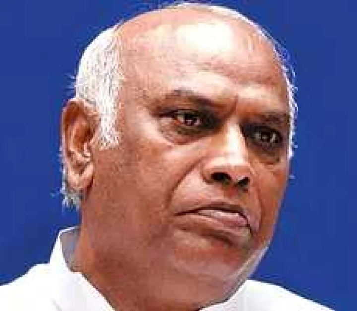 बजट उद्योग जगत को खुश करने वाला : विपक्ष