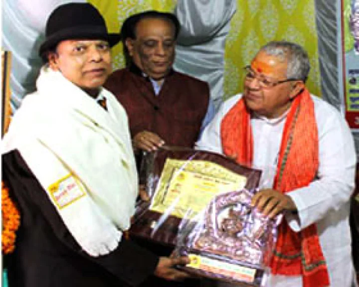 नार्वे के शरद आलोक भारत में सम्मानित