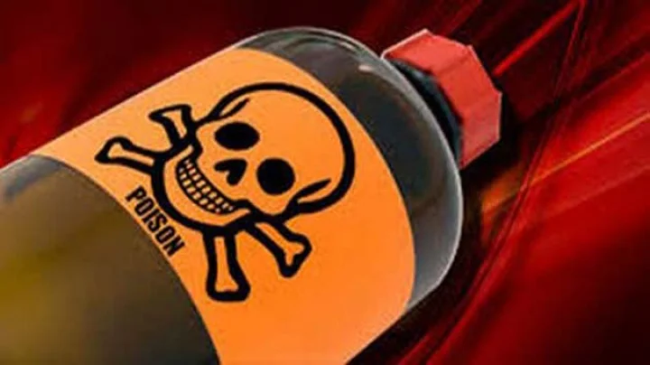 5 members of the family took poison together in dhule