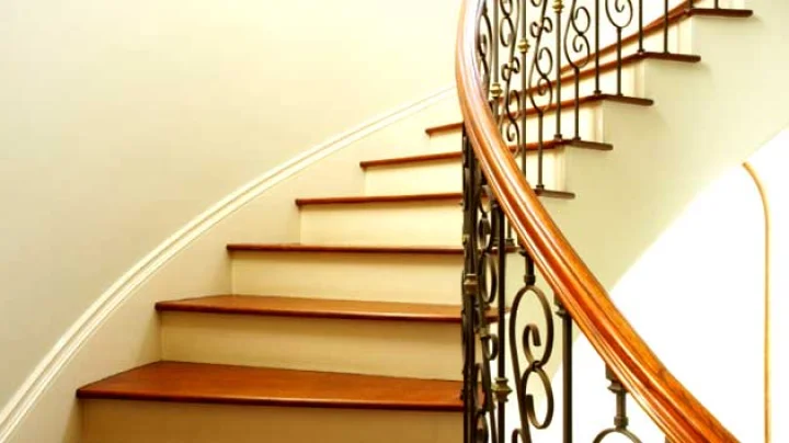 Dangerous stairs 
