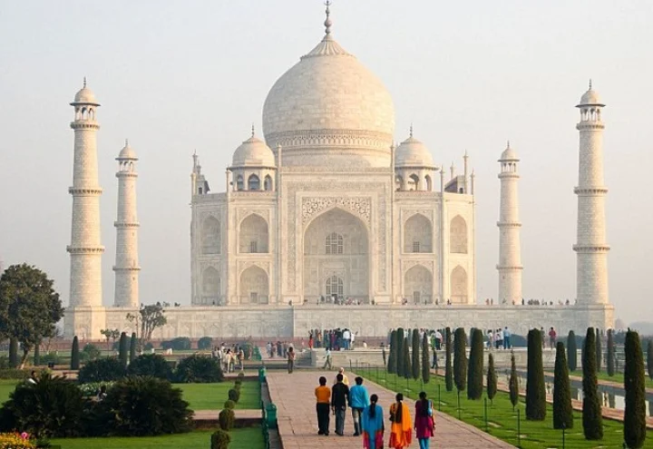 taj mahal or shiv temple