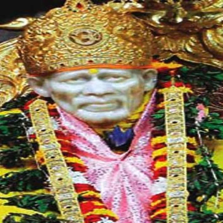 Shirdi: नववर्षानिमित्त शिर्डीच्या साईबाबा मंदिरात अलोट गर्दी
