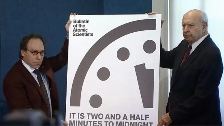 सावधान! दुनिया महाविनाश के करीब, मध्यरात्रि के पास पहुंची कयामत की घड़ी