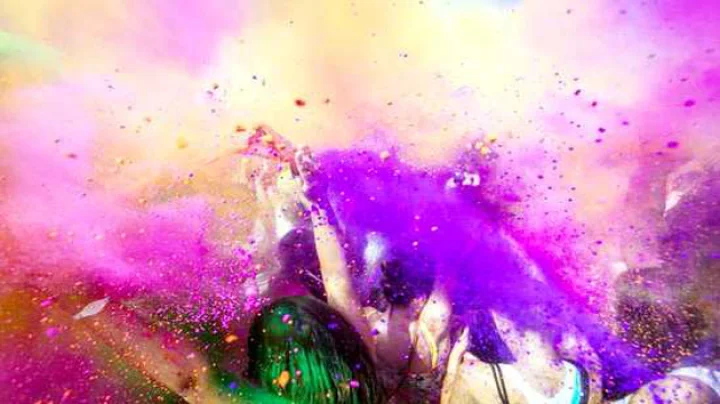 Holi Festival In Marathi