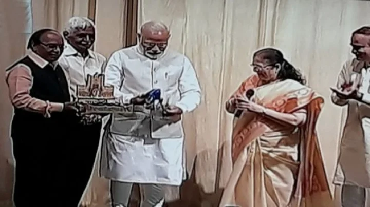 celebrating Sumitra Mhajan's birthday