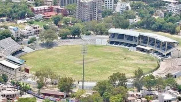 IPL  10