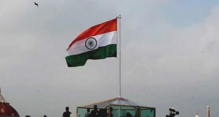 अटारी-वाघा सीमा पर फहराया 107 फुट ऊंचा तिरंगा