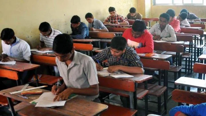 World Students Day 2025:  जागतिक विद्यार्थी दिन कोणाच्या स्मरणार्थ साजरा केला जातो जाणून घ्या