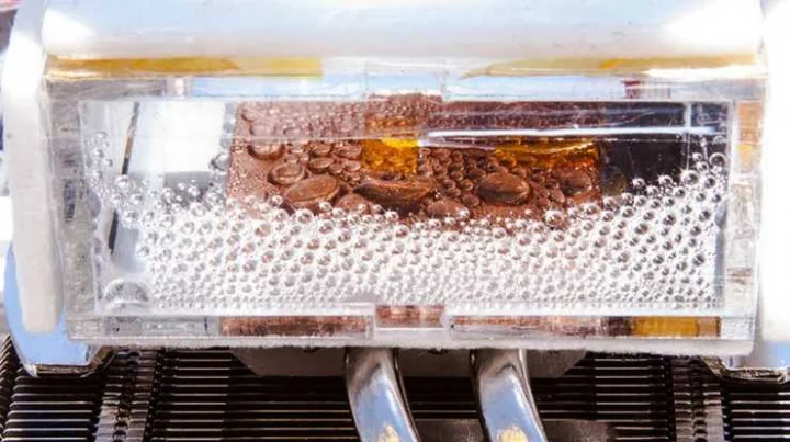 रेगिस्तानी हवा से भी पानी निकल सकता है